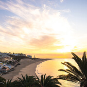 Strand met visrestaurants in Morro Jable